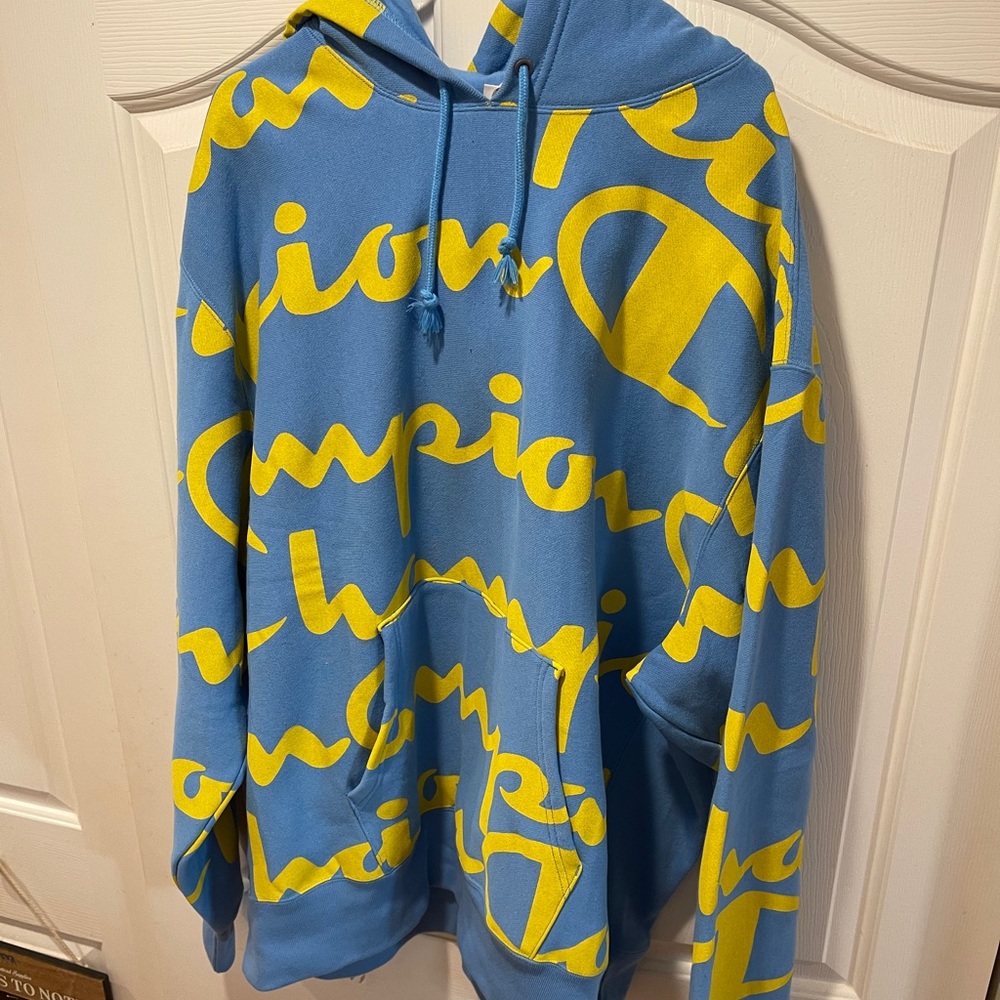 Men’s 3X- Large reverse weave Champion hoodie